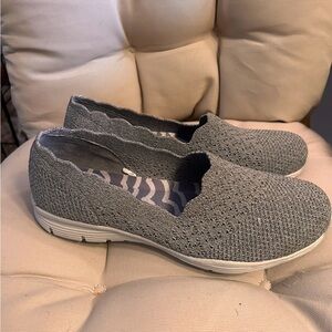 Skechers Women's Knit Gray Flats